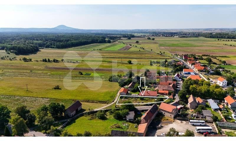 Prodej pozemek pro bydlení - Lounky, Chodouny, 1 000 m²