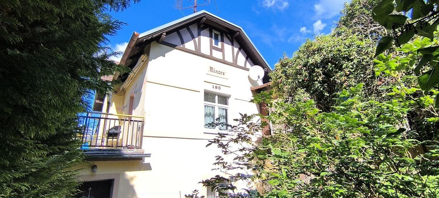 Rodinné domy, U Hřbitova, Dalovice, 289 m²