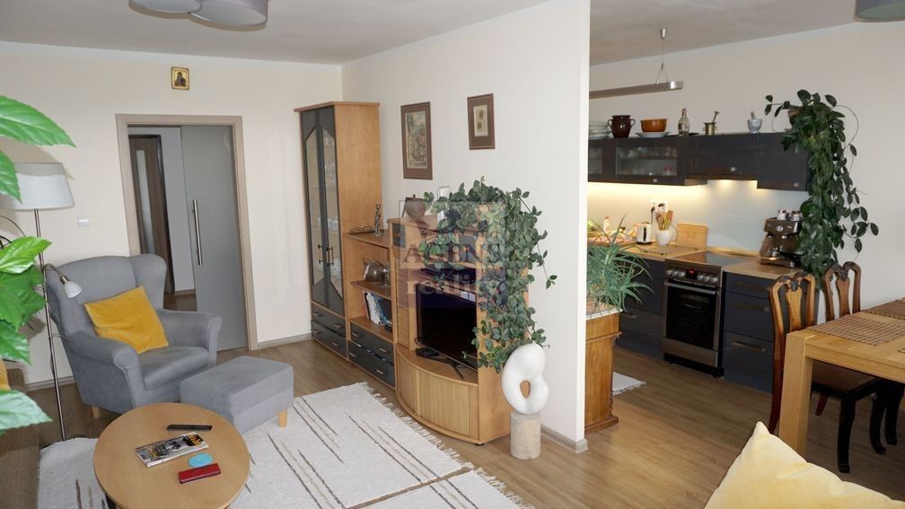 4+1, Bochovská, Praha, 98 m²