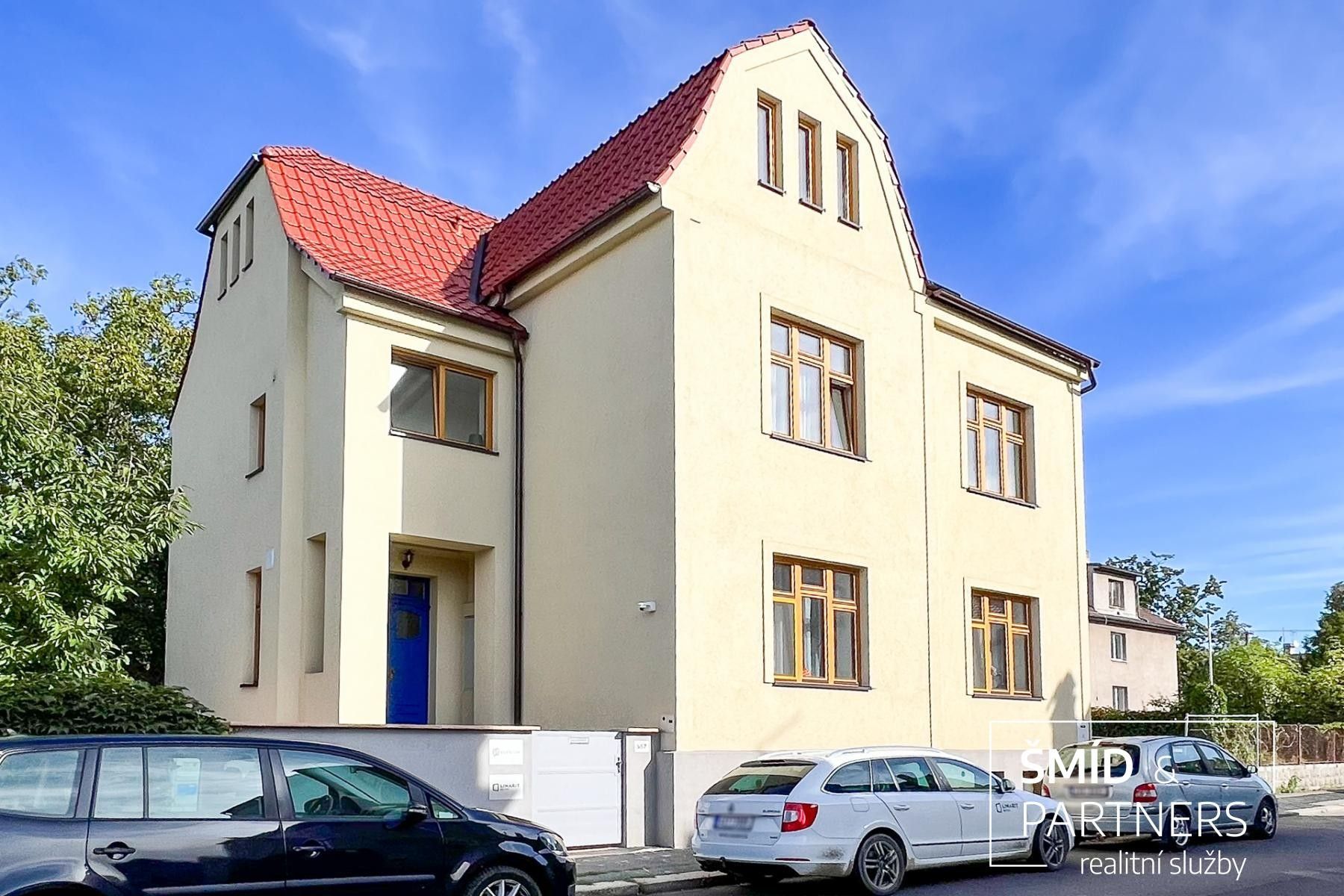 Vily, Raisova, Kolín, 389 m²