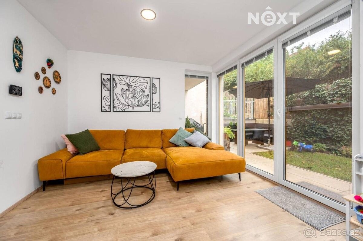 Byty, Odolena Voda, 250 70