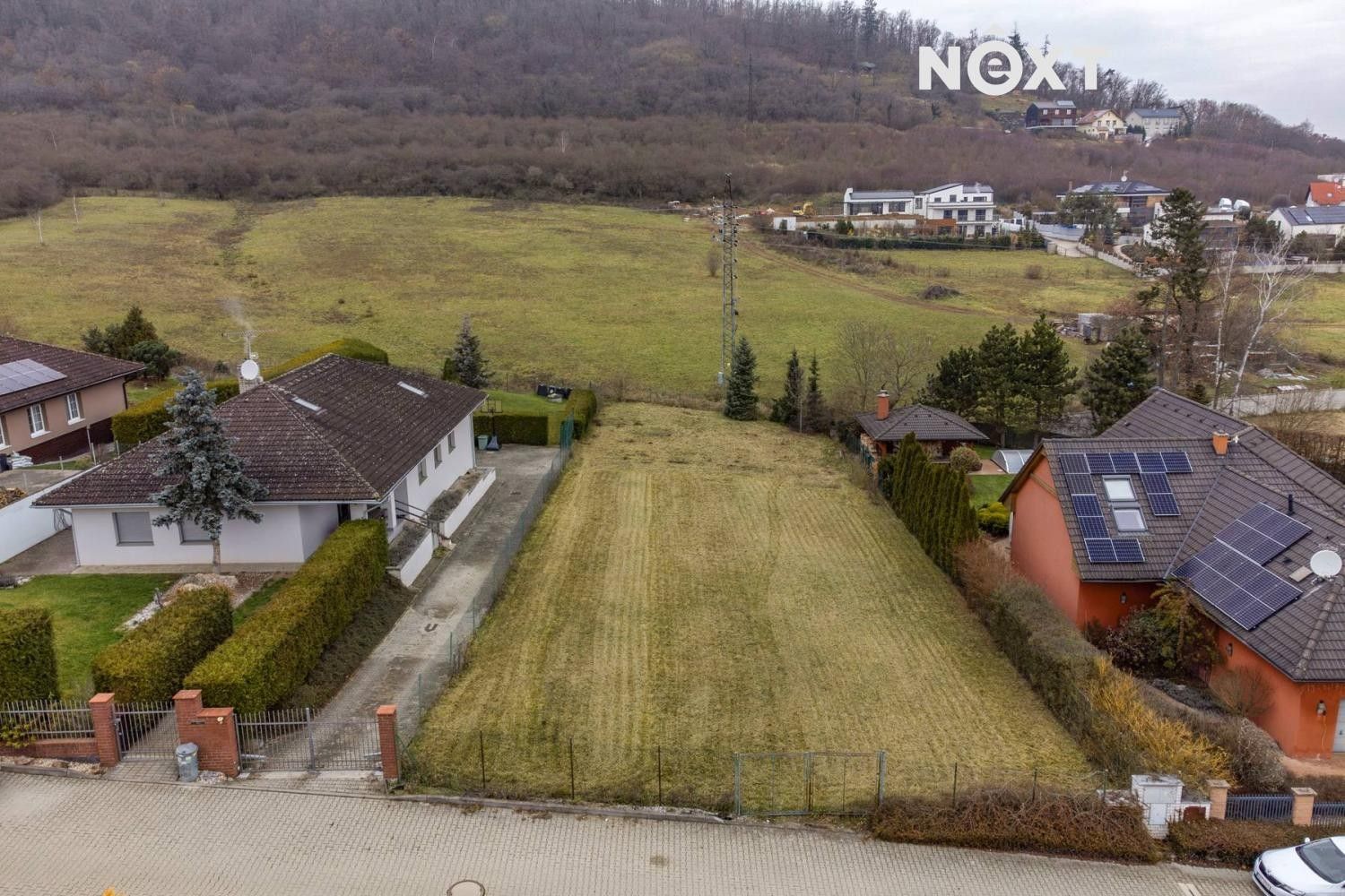 Prodej pozemek pro bydlení - K Hůrce, Loděnice, 1 220 m²