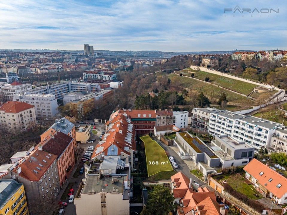 Pozemky pro bydlení, Smolenská, Praha, 388 m²