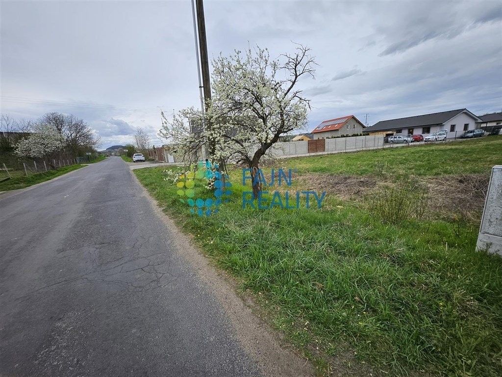 Prodej pozemek pro bydlení - Račice, 1 m²