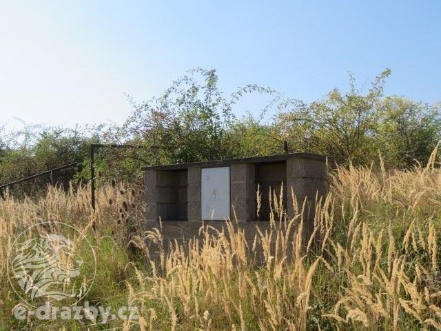 Zahrady, Grunta, 927 m²