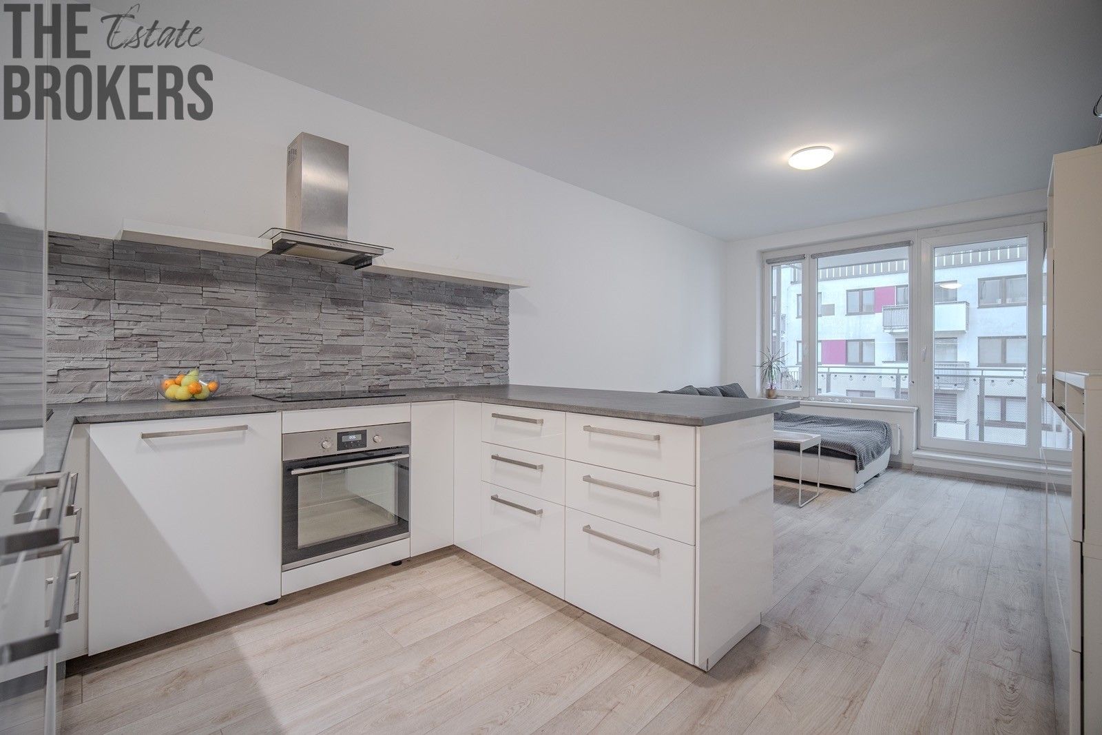 2+kk, Kardausova, Praha, 54 m²