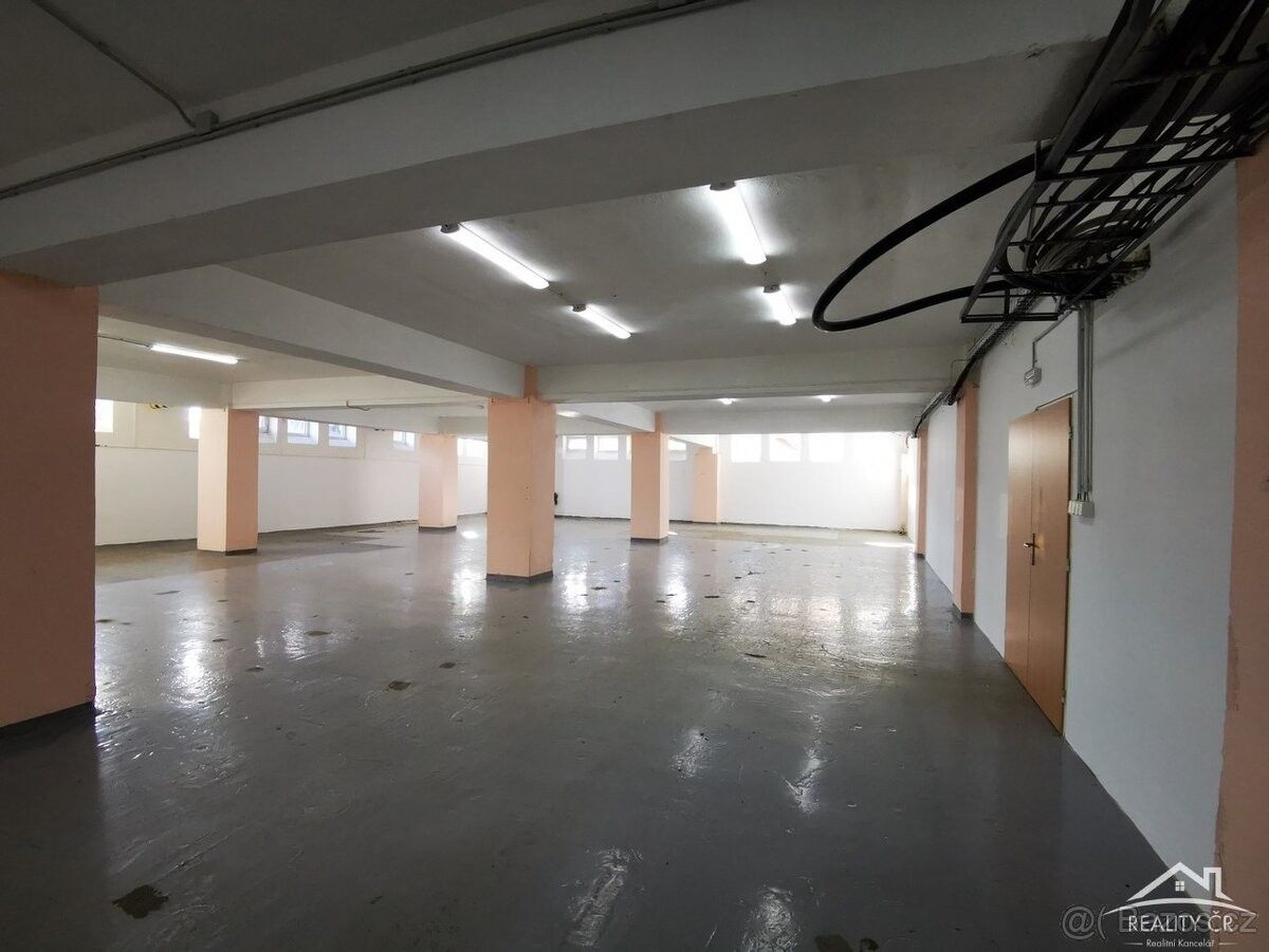 Sklady, Jihlava, 586 01, 55 m²