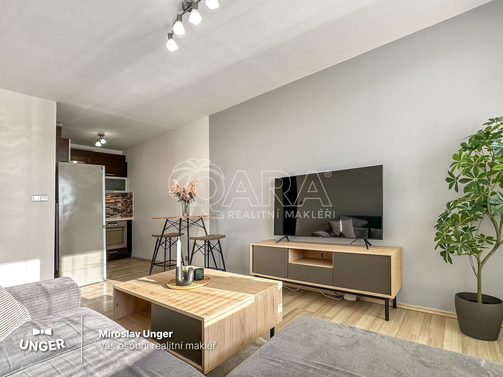 Prodej byt 2+kk - Jablonecká, Praha, 40 m²