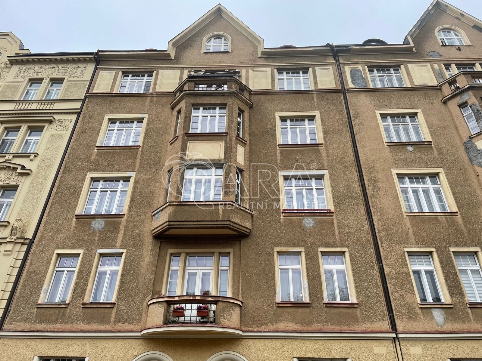 3+1, Na výšinách, Praha, 77 m²