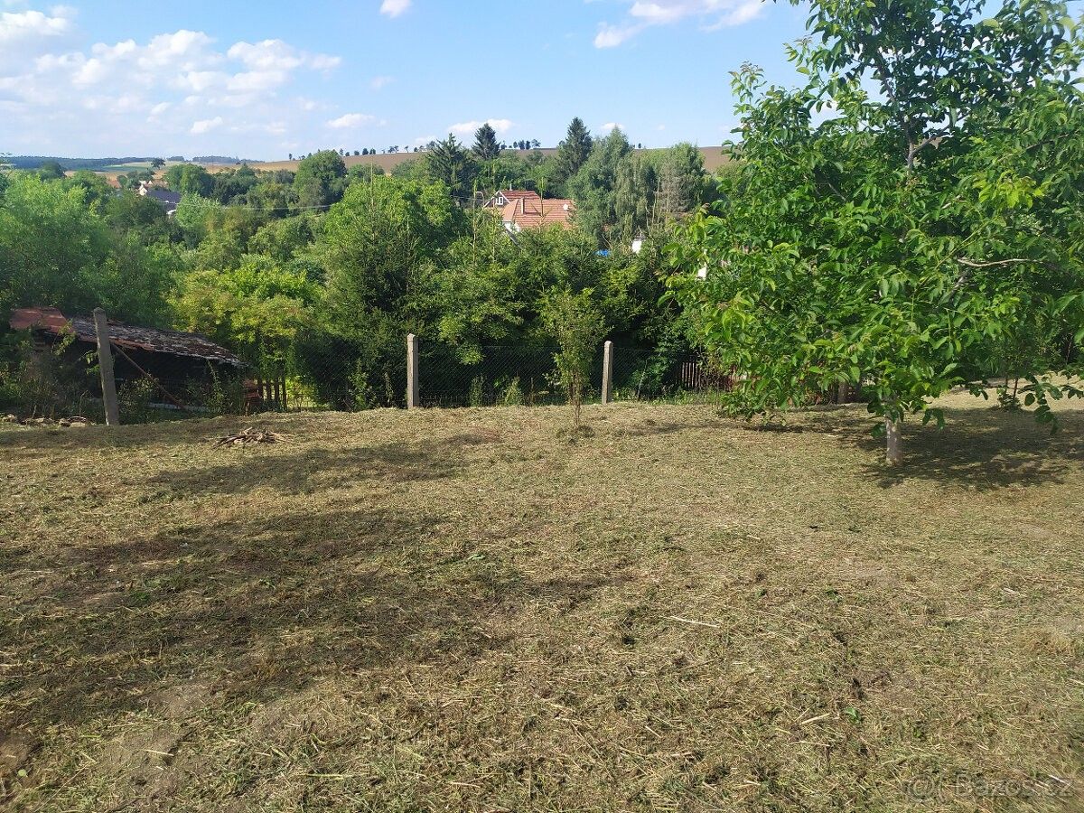 Prodej pozemek pro bydlení - Zlín, 760 01, 842 m²