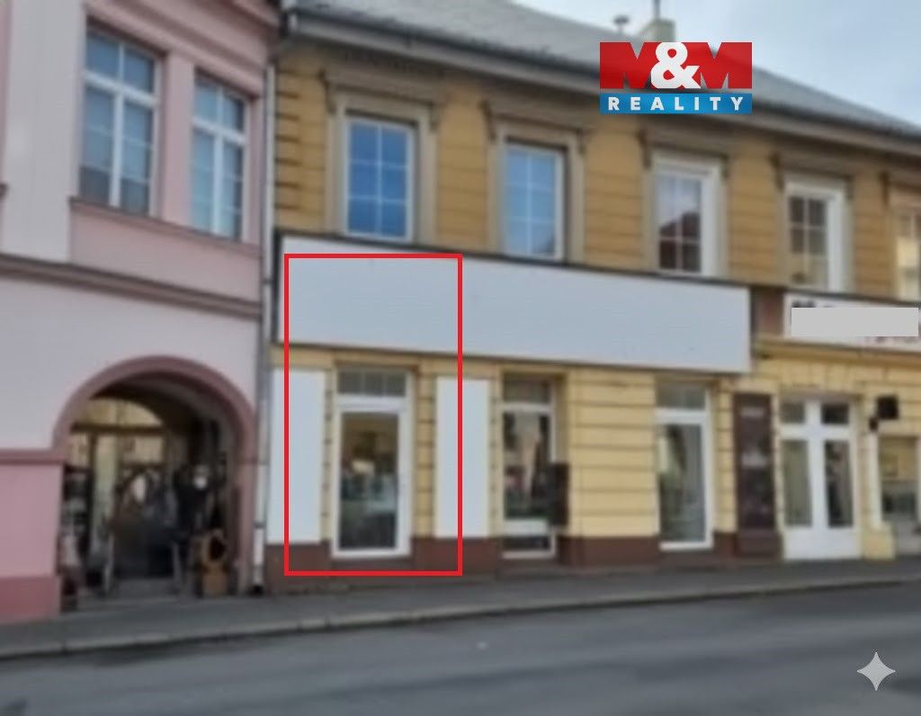 Obchodní prostory, Masarykovo náměstí, Přelouč, 26 m²