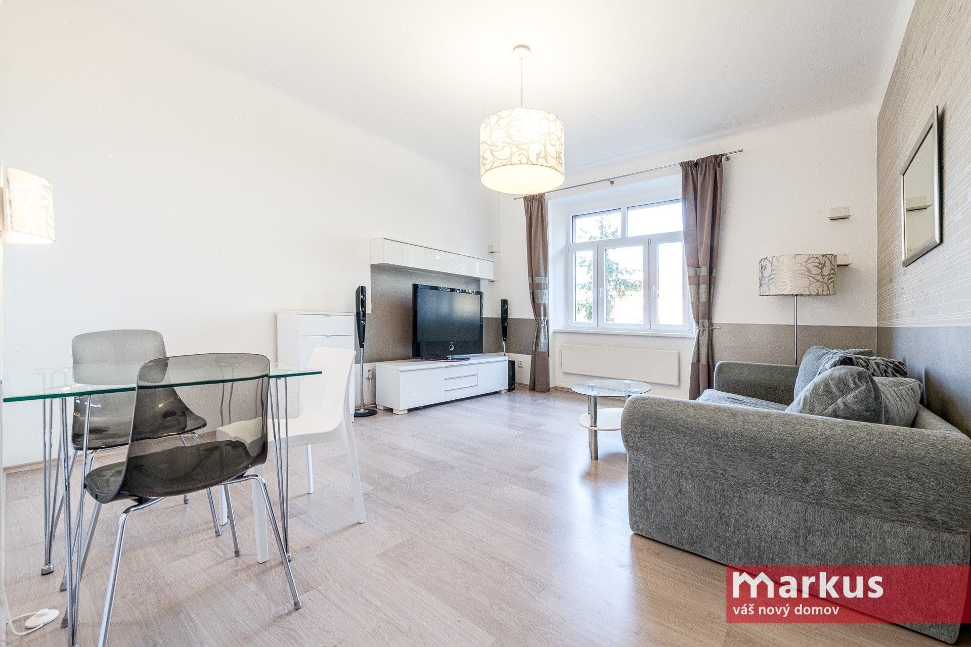 2+kk, U družstev, Praha, 44 m²