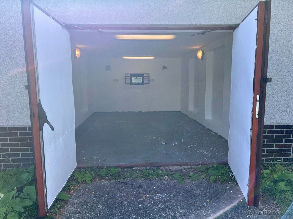 Garáže, Jablonec nad Nisou, 466 01