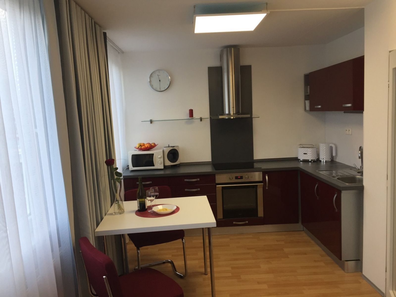 Pronájem byt 1+kk - Molákova, Praha, 36 m²