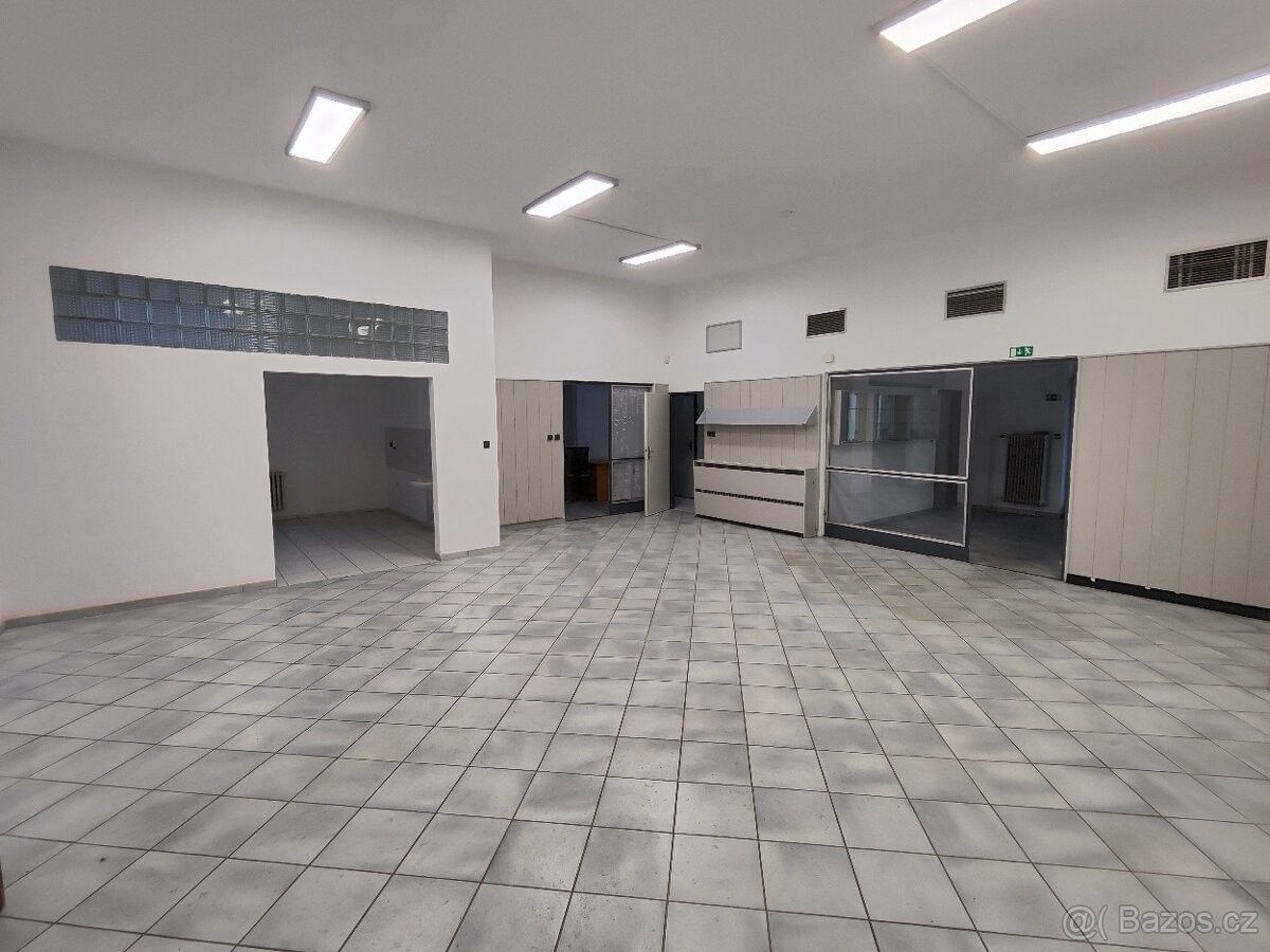 Pronájem obchodní prostory - Dačice, 380 01, 215 m²