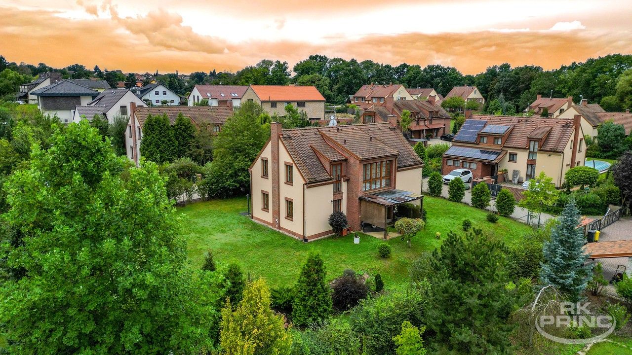 Rodinné domy, Nad Mlýnským Rybníkem, Dobřejovice, 250 m²