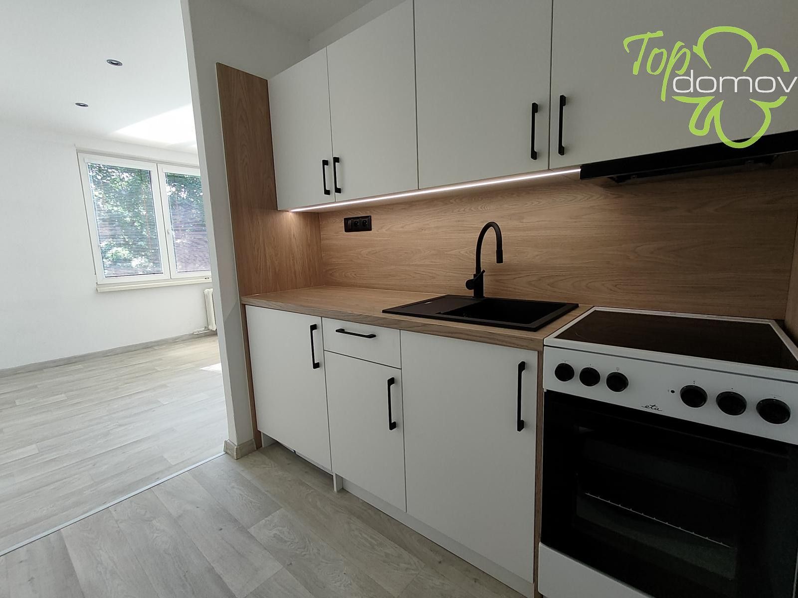 1+kk, Květinová, Orlová, 30 m²