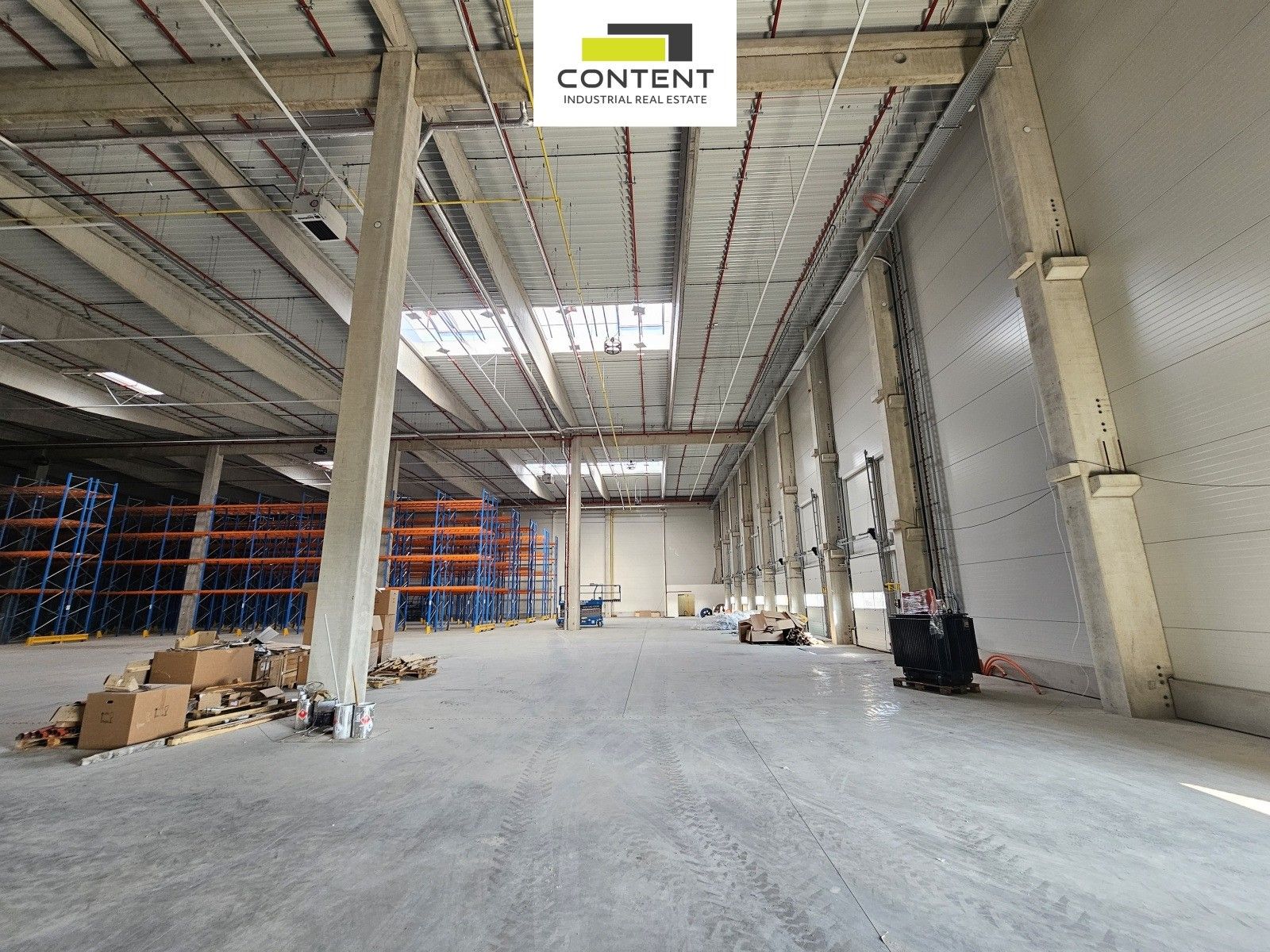 Sklady, Kozomín, 3 000 m²