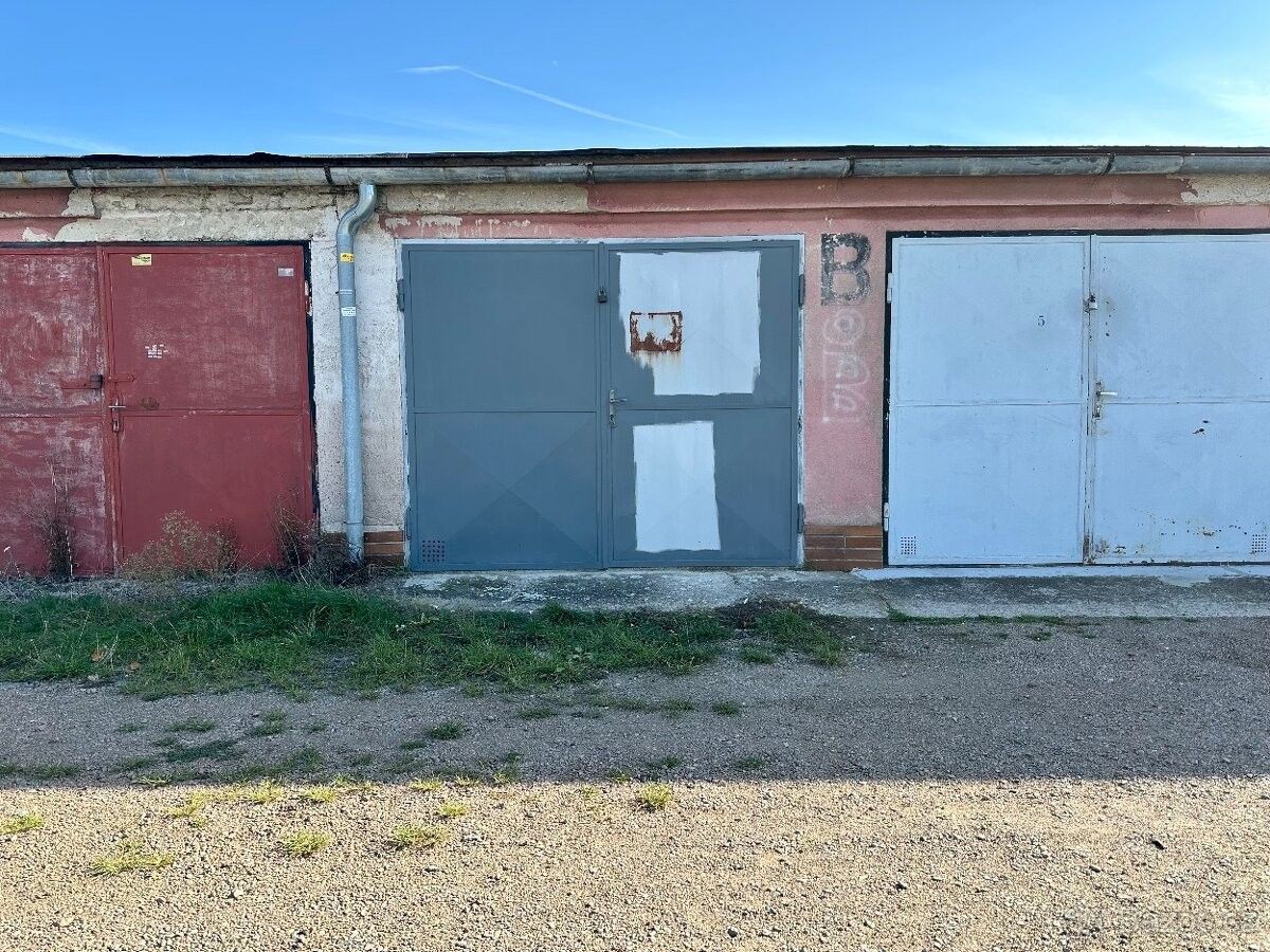 Garáže, Pardubice, 530 02