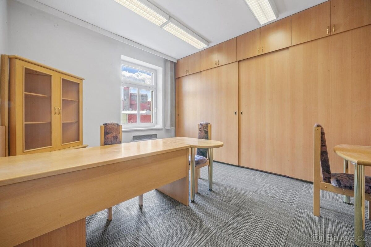 Kanceláře, Plzeň, 318 00