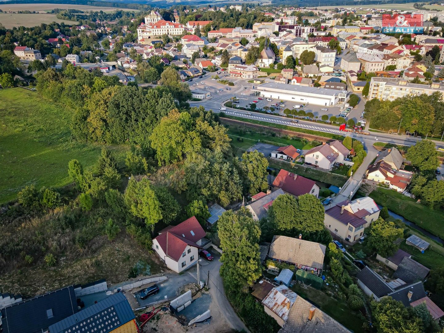 Rodinné domy, Na Dubince, Rychnov nad Kněžnou, 180 m²