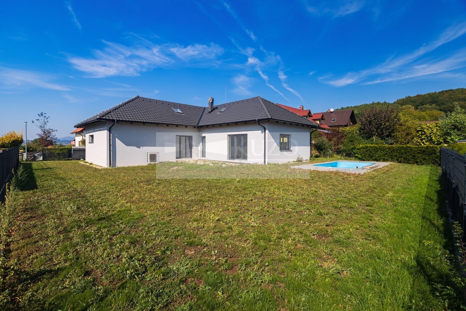 Rodinné domy, Všeň, 255 m²