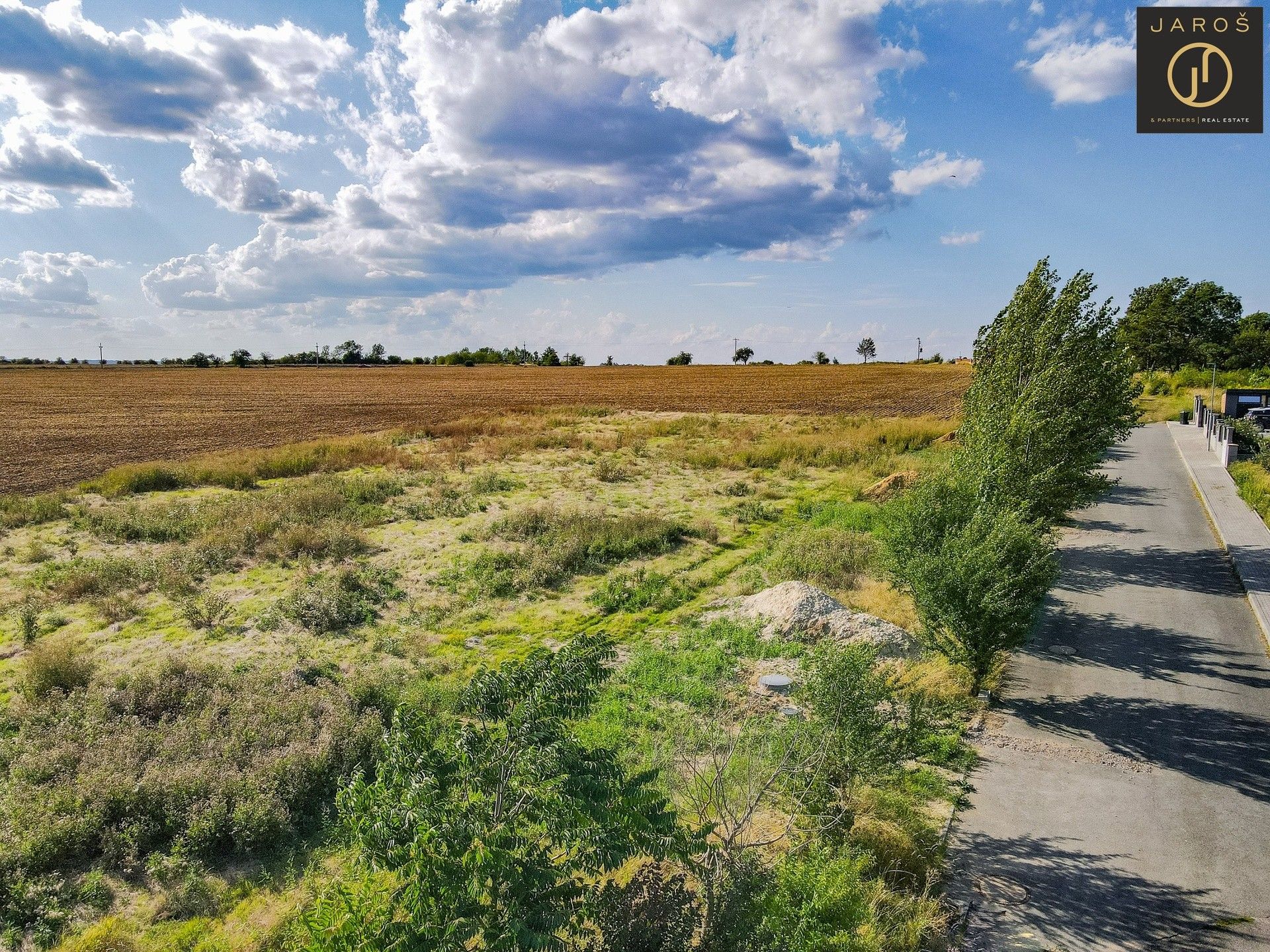 Prodej pozemek pro bydlení - Dobříč, 944 m²