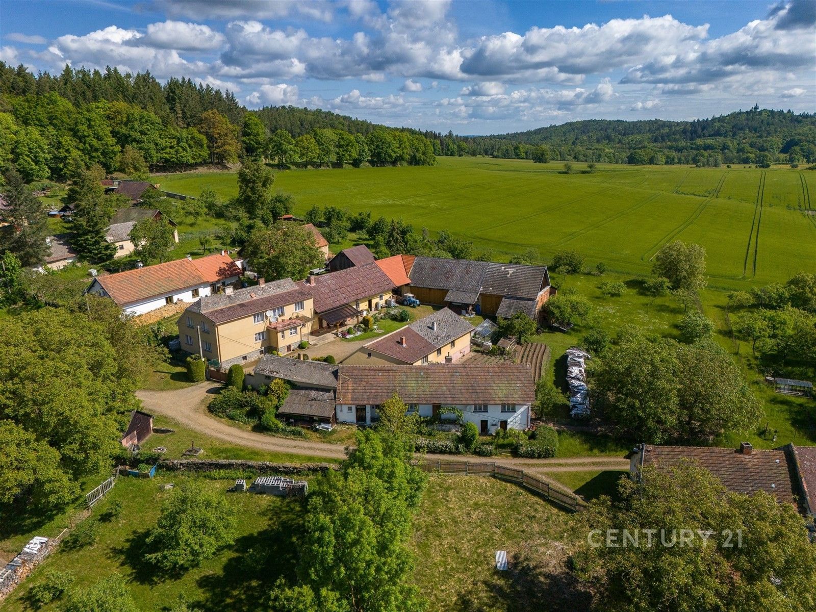 Chalupy, Bezpravovice, Chudenice, 222 m²