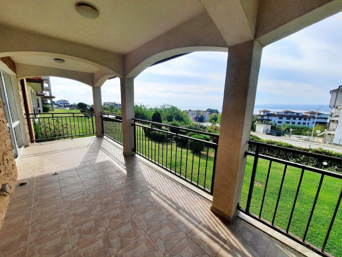 Byty, 987 66, Zahraničí