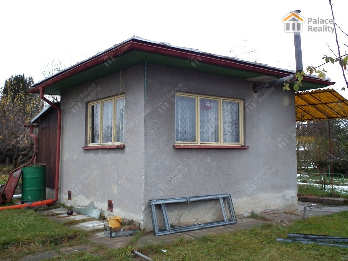 Chaty, Rozkvět míru I, Hradec Králové, 39 m²