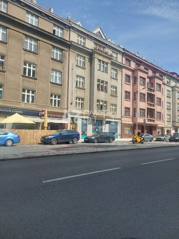 Prodej činžovní dům - Čs. armády, Praha, 1 200 m²