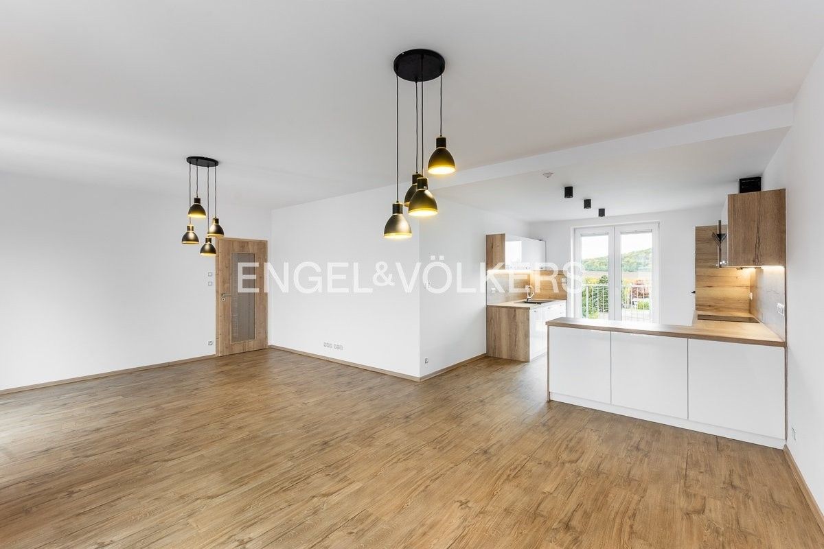 3+kk, Na Kovárně, Plzeň, 97 m²