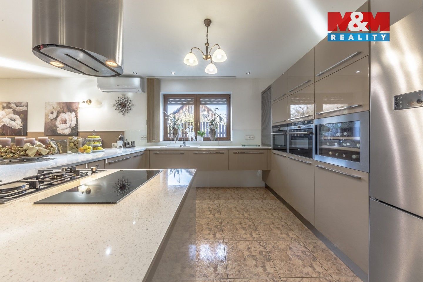 Rodinné domy, 9. května, Mladá Boleslav, 325 m²