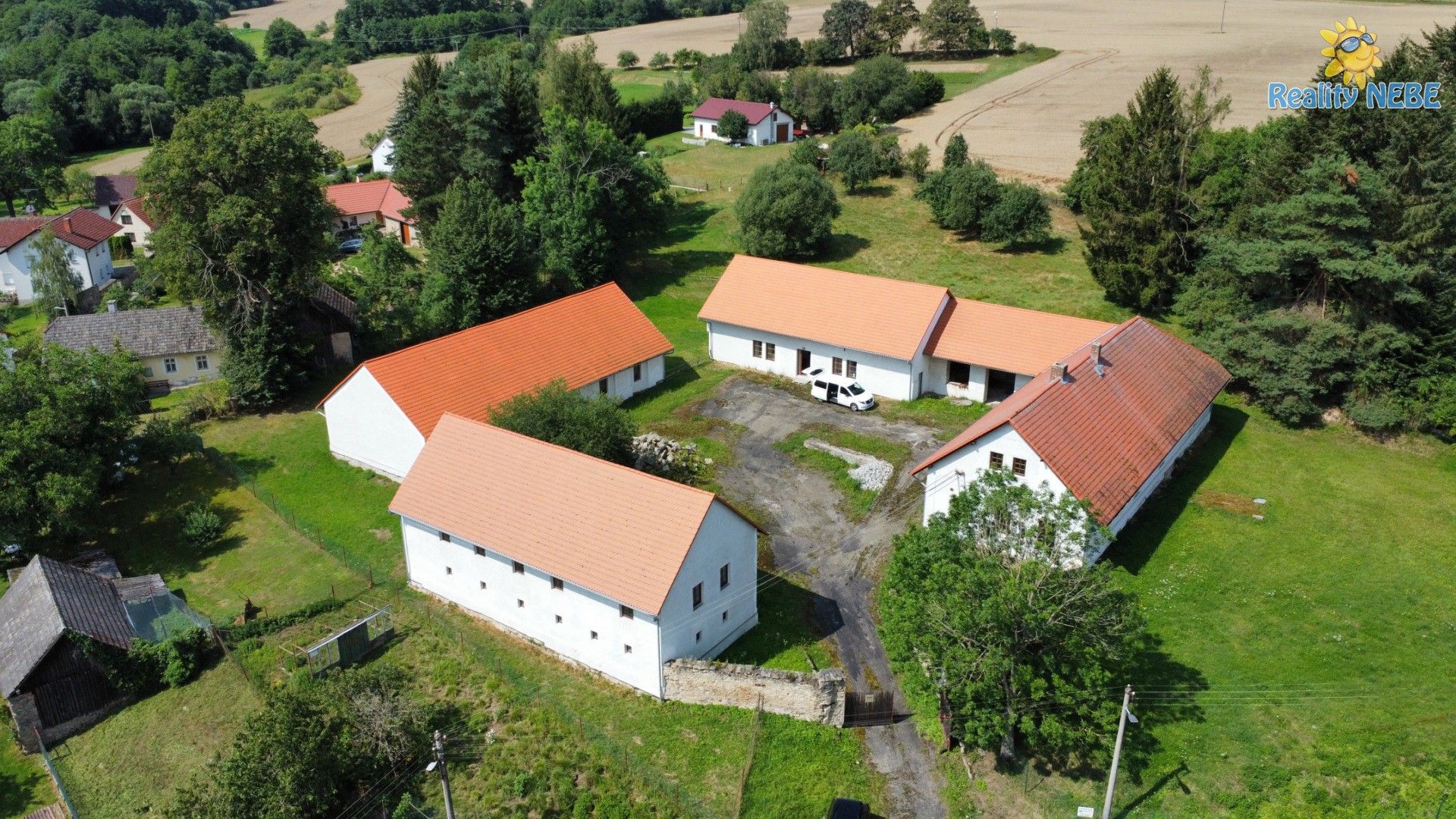 Prodej zemědělský objekt - Uhřice, Sedlec-Prčice, 1 150 m²