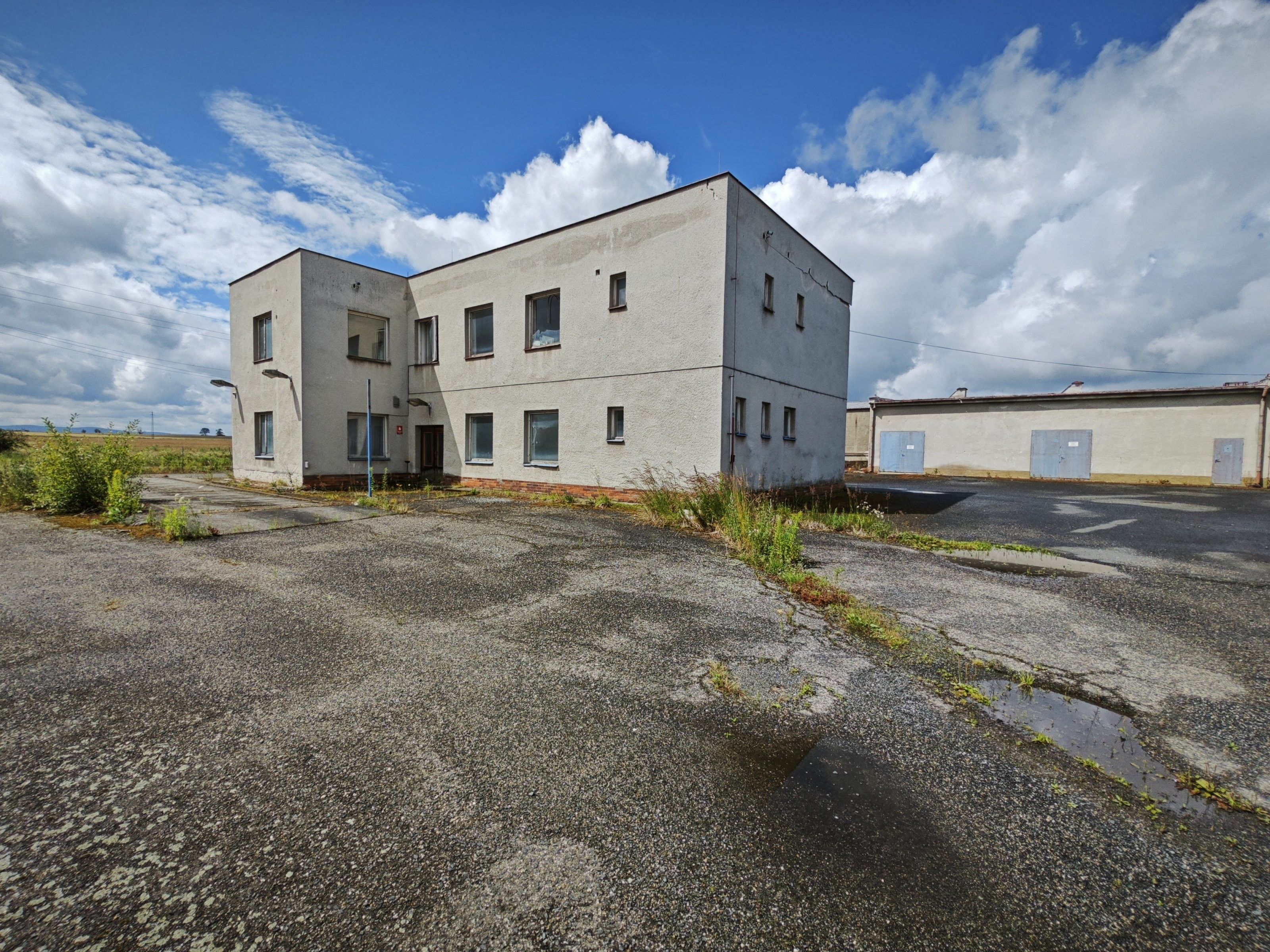 Prodej komerční pozemek - Ve Dvorech, Cheb, 11 031 m²