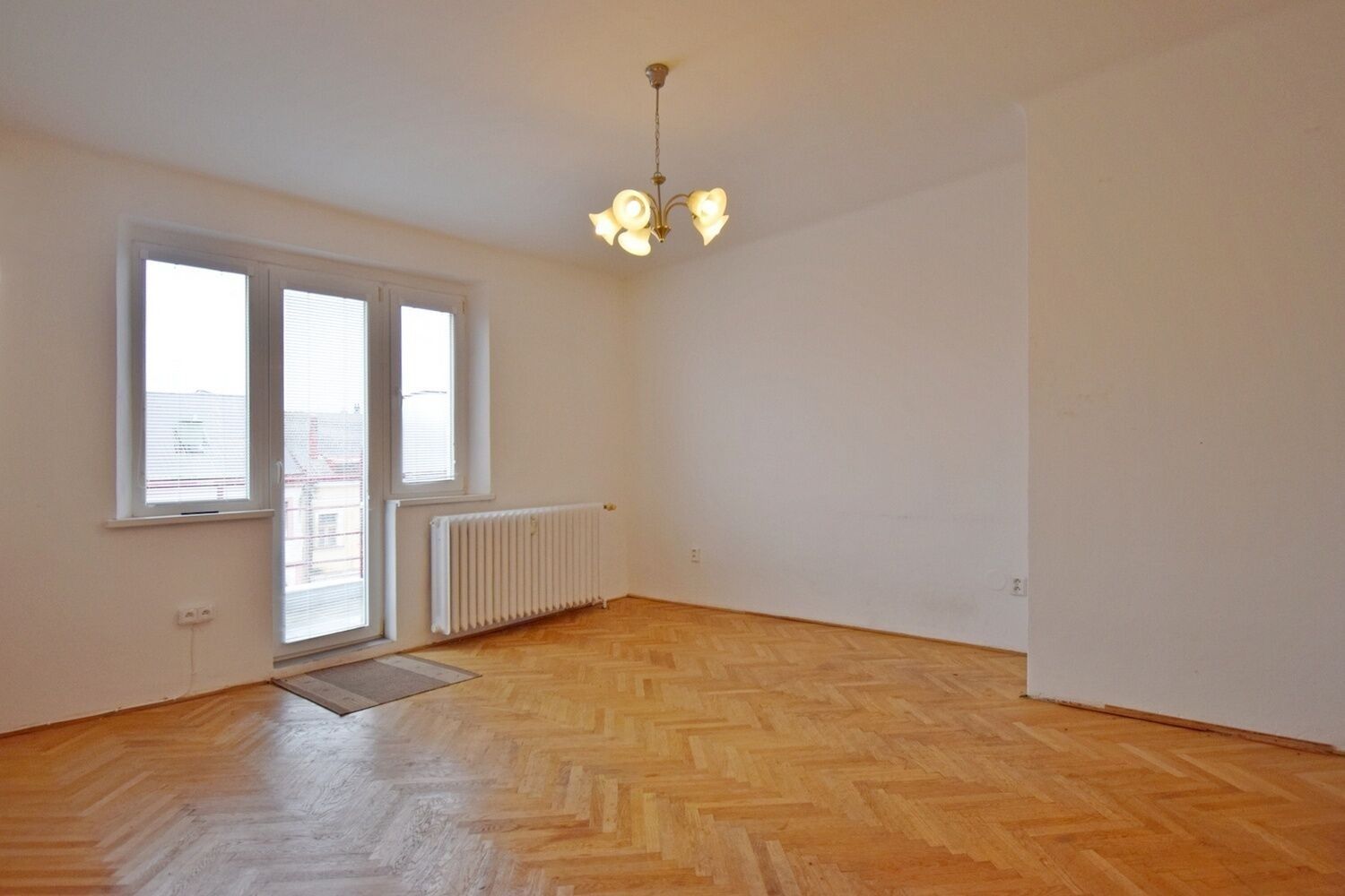 Pronájem byt 1+kk - Londýnská, Praha, 30 m²