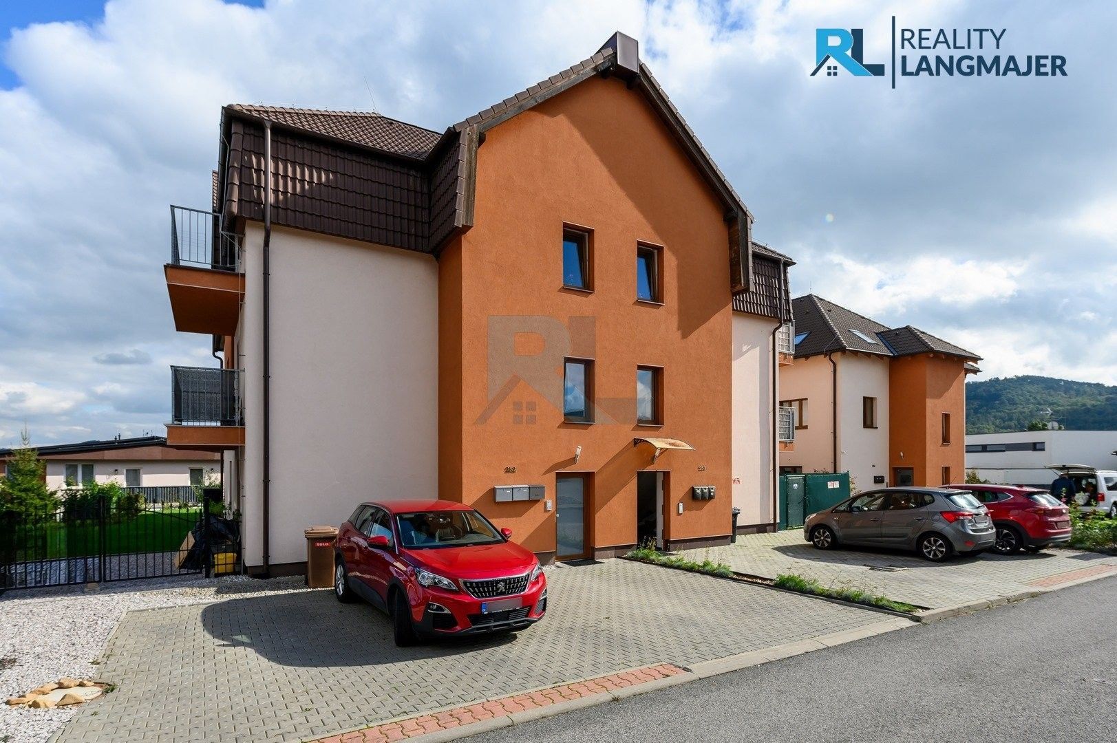 4+kk, Na Lucberku, Králův Dvůr, 132 m²