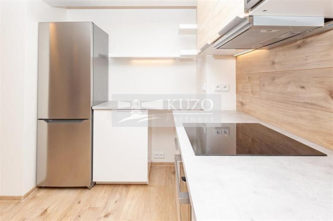 Pronájem byt 1+kk - Mrštíkova, Praha, 39 m²