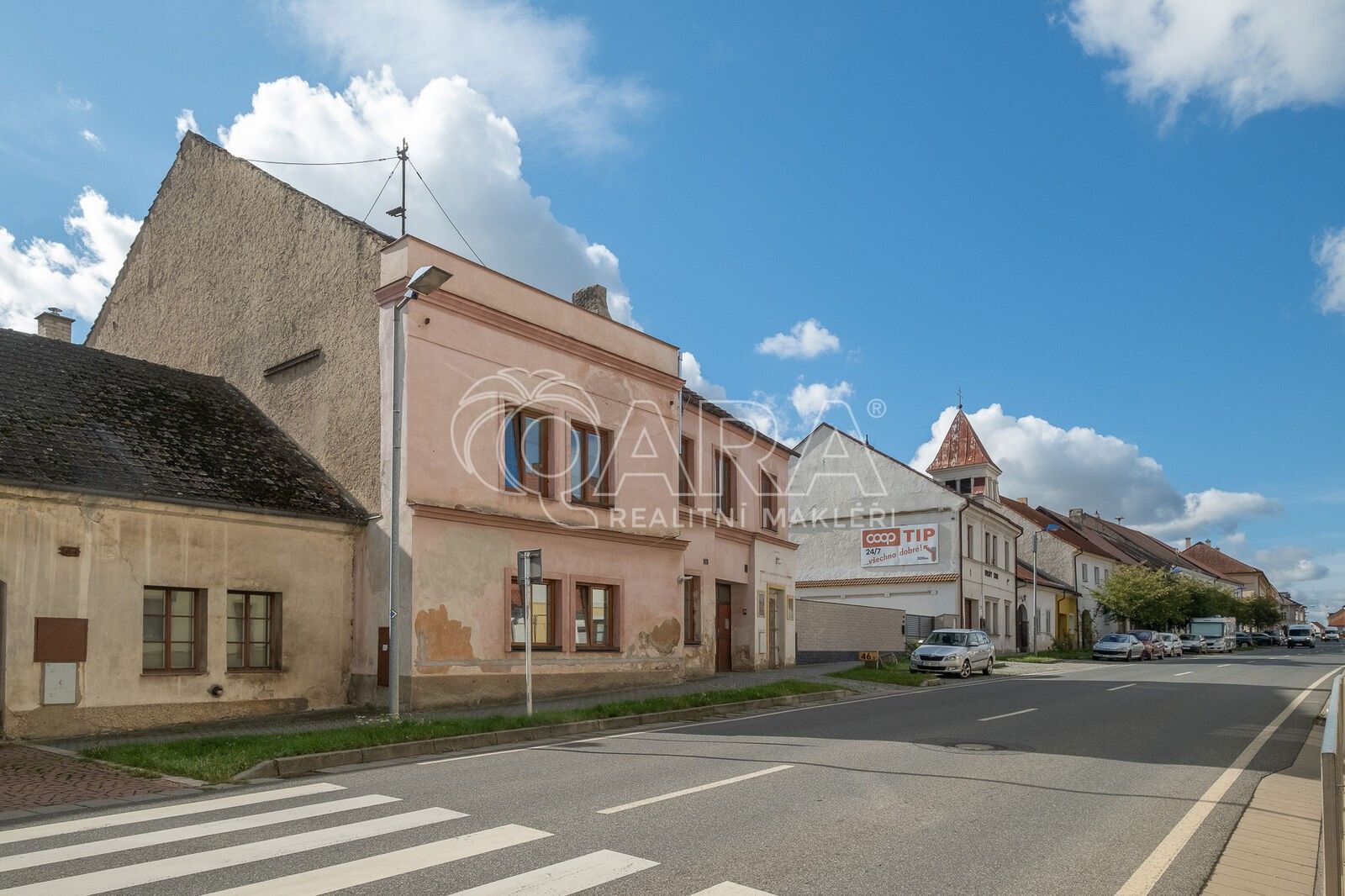 Rodinné domy, Náměstí, Žebrák, 320 m²