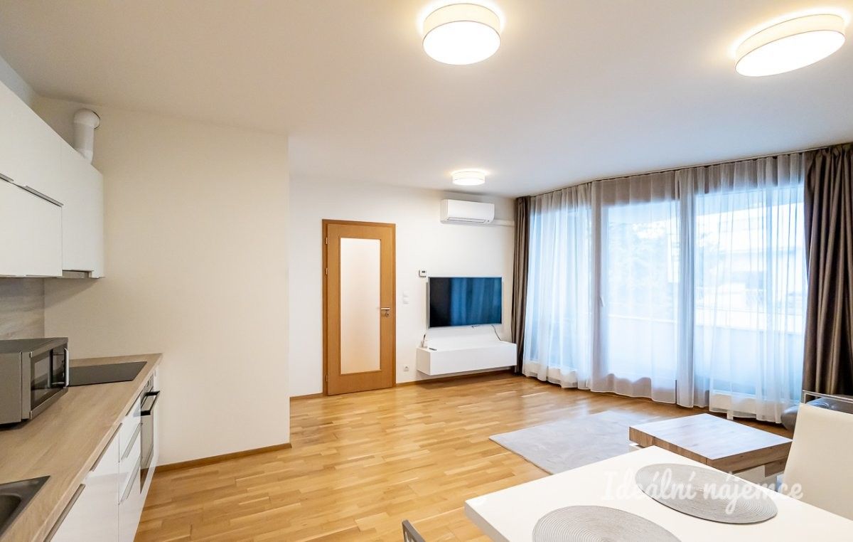 2+kk, Davídkova, Praha, 52 m²