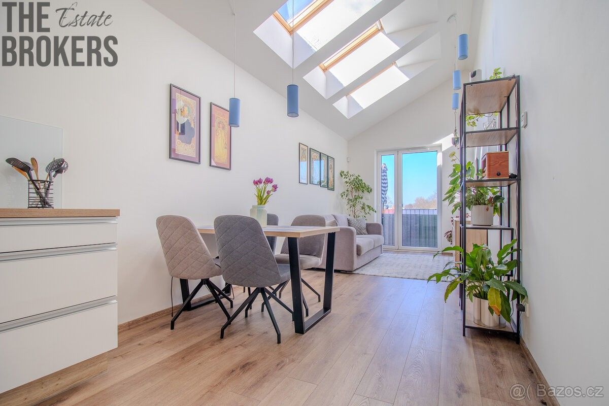 Pronájem byt - Neratovice, 277 11