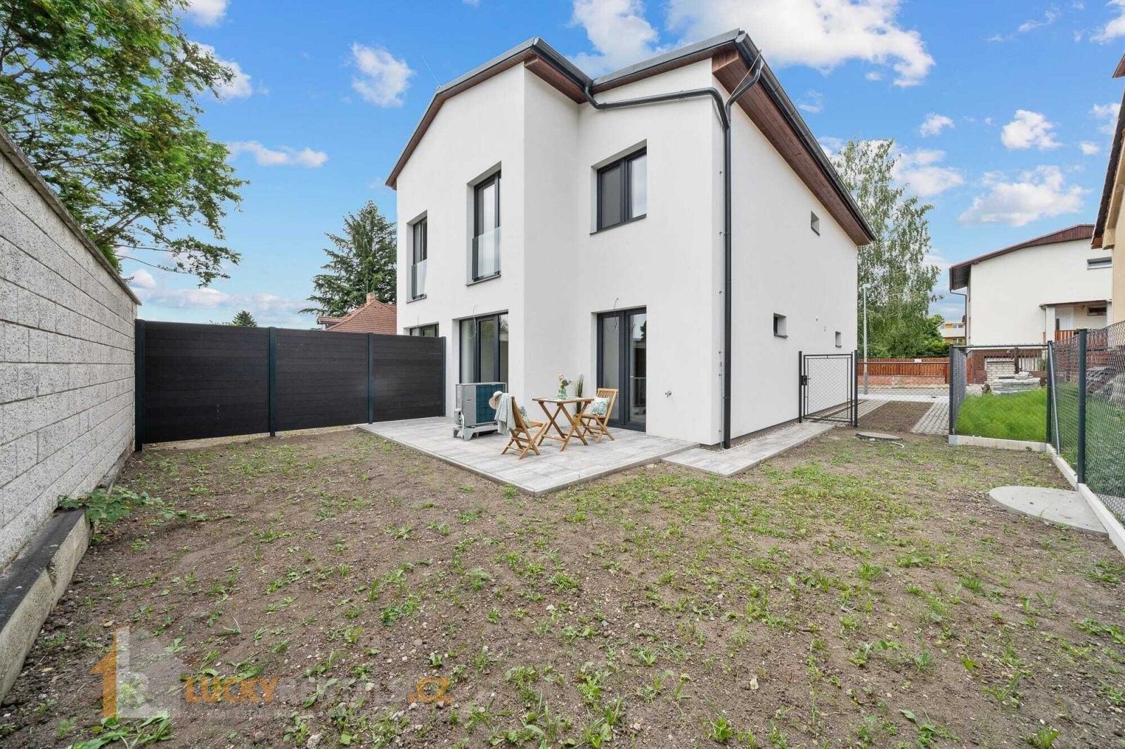 Prodej rodinný dům - Nezdova, Praha, 128 m²