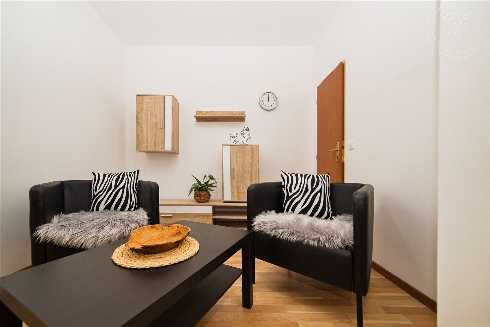 2+kk, Budínova, Praha, 40 m²