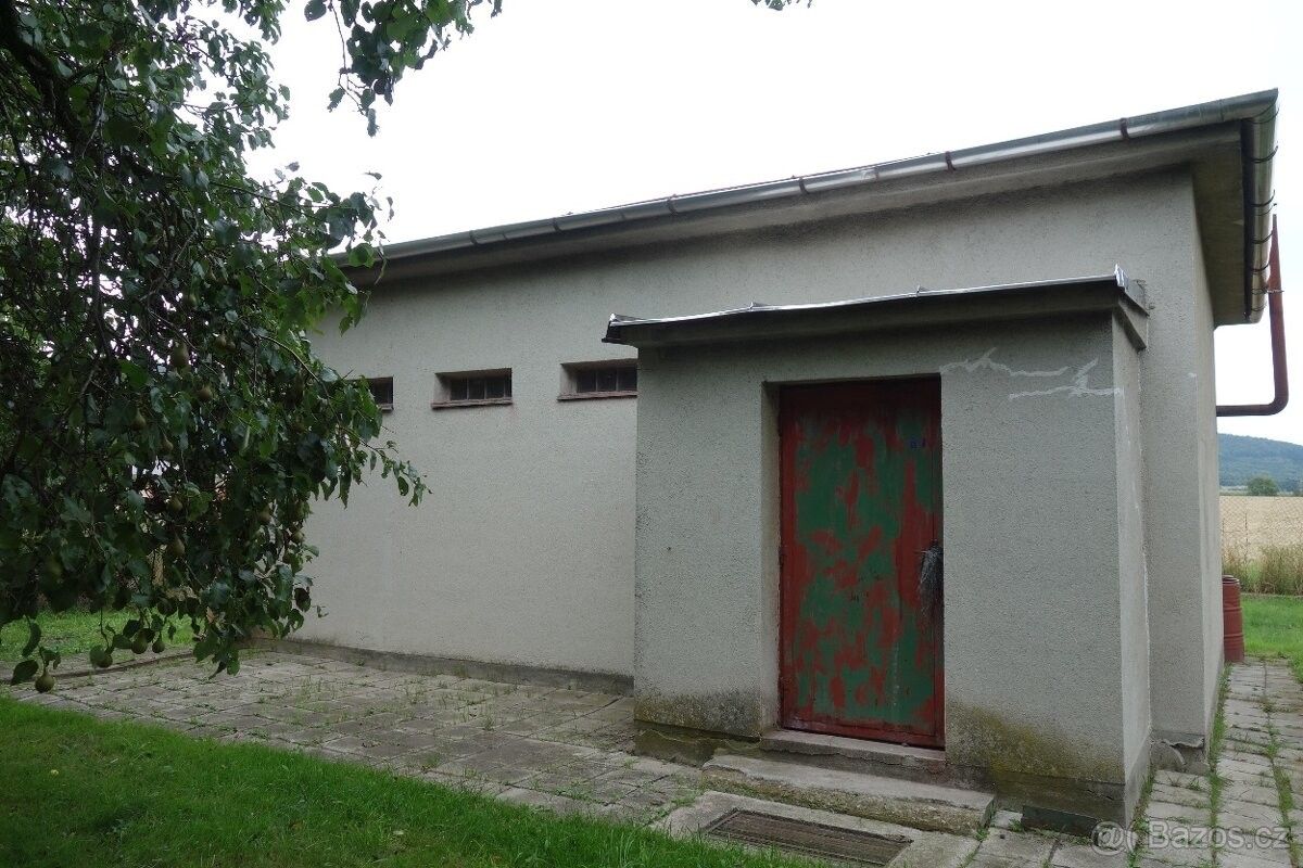 Garáže, Odry, 742 35