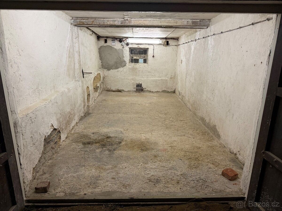 Garáže, Liberec, 460 01