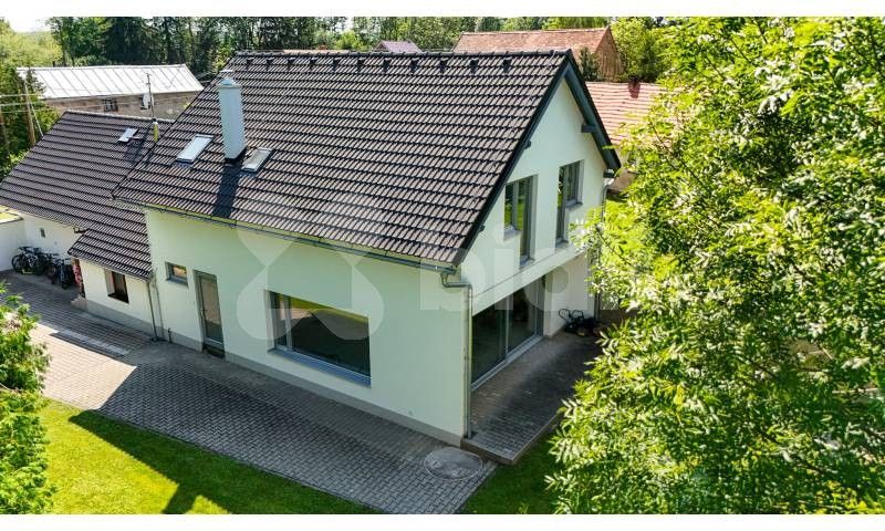 Prodej dům - Na rybníčku, Líbeznice, 126 m²