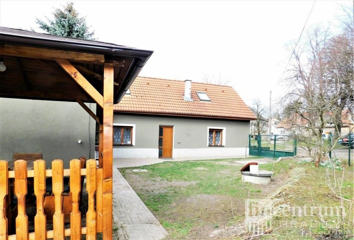 Chaty, Český Brod, 282 01, 80 m²