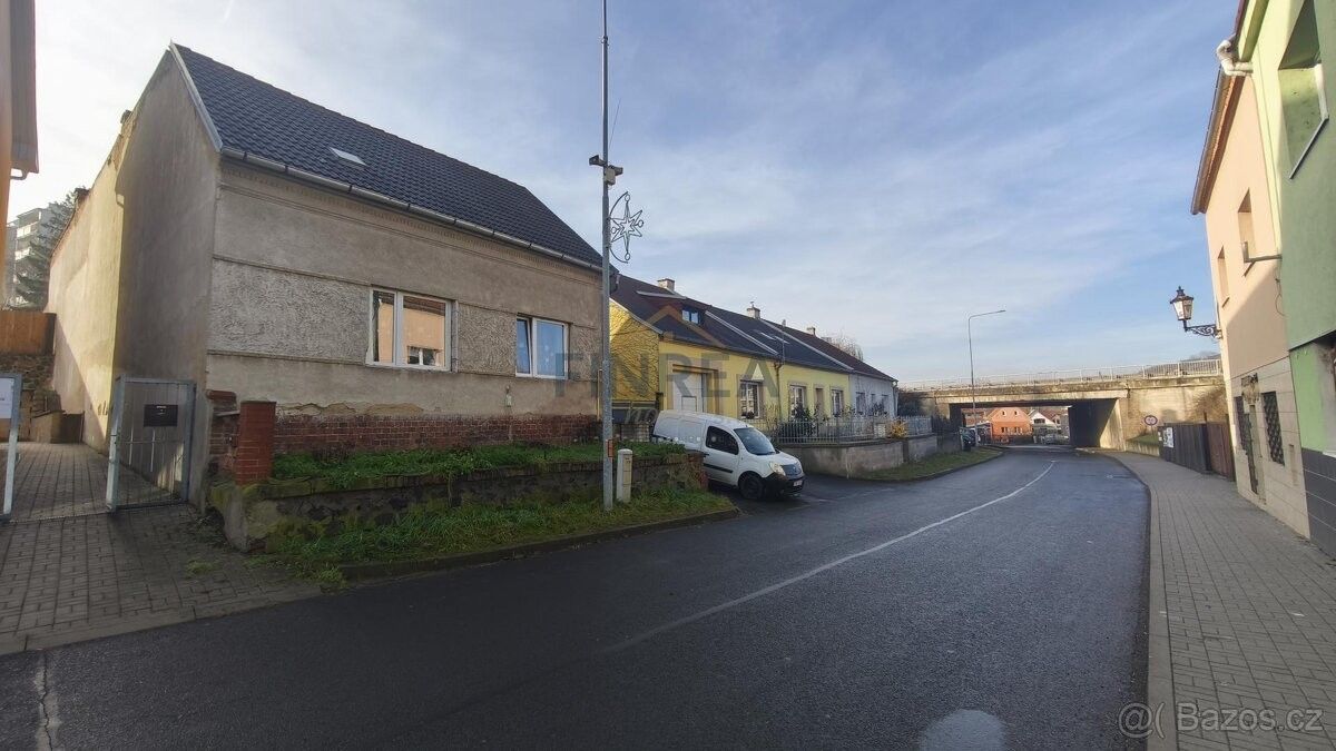 Rodinné domy, Obrnice, 435 21