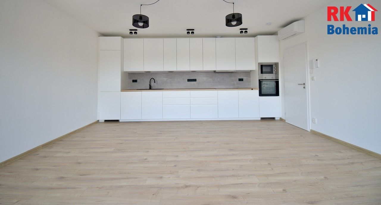 3+kk, Barákova, Pečky, 72 m²