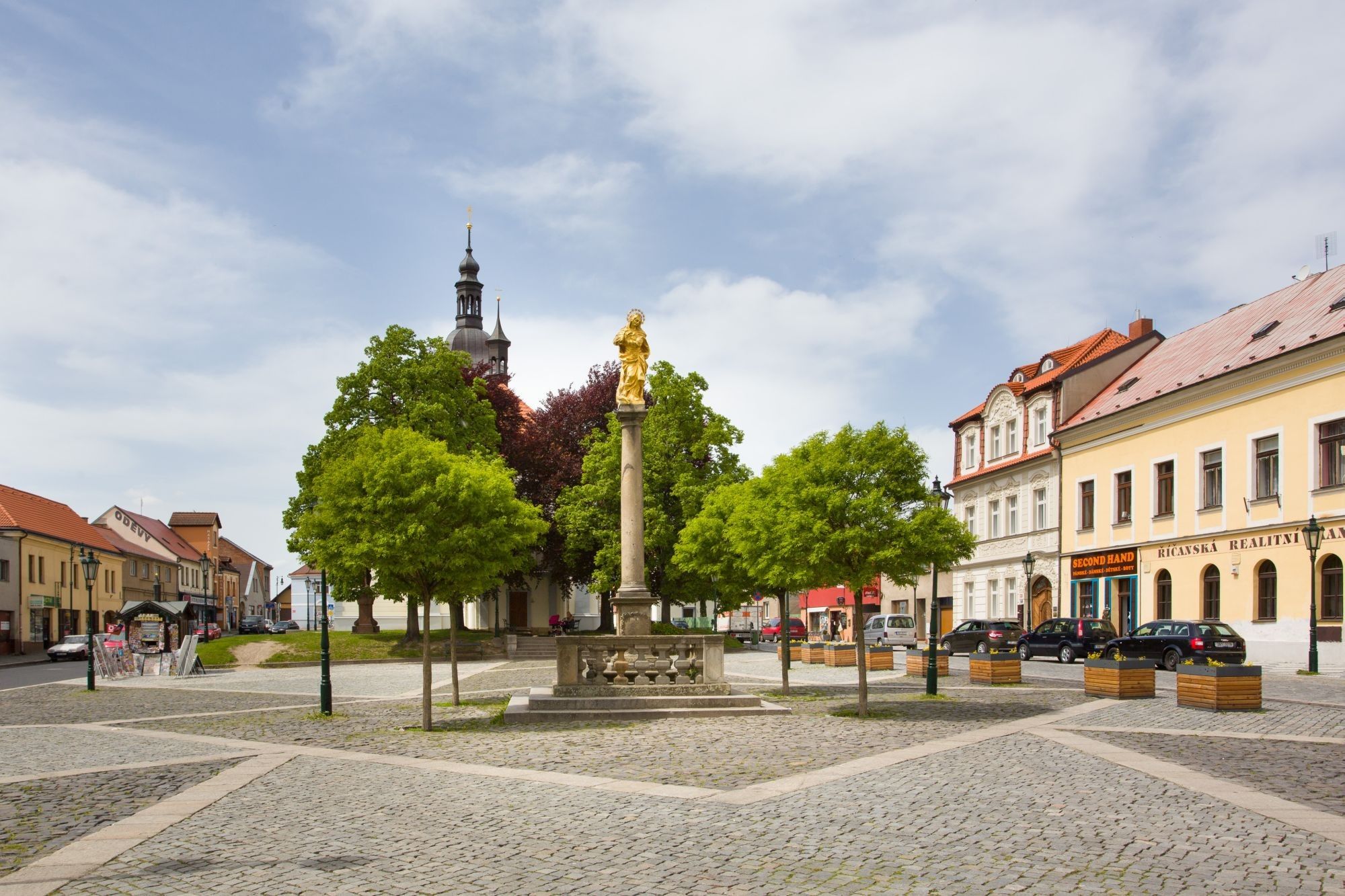 Rodinné domy, Masarykovo nám., Říčany, 460 m²